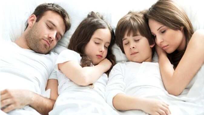 Parenting Tips: मेलजोल से होता है बच्चों का विकास, जानिए कैसे सिखाएं घुलना-मिलना
