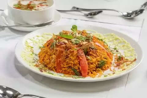 रात के खाने के लिए जल्दी खाना बनाना चाहते हैं, इस टिहरी रेसिपी का पालन करें, आप मिनटों में स्वादिष्ट और स्वस्थ भोजन करेंगे