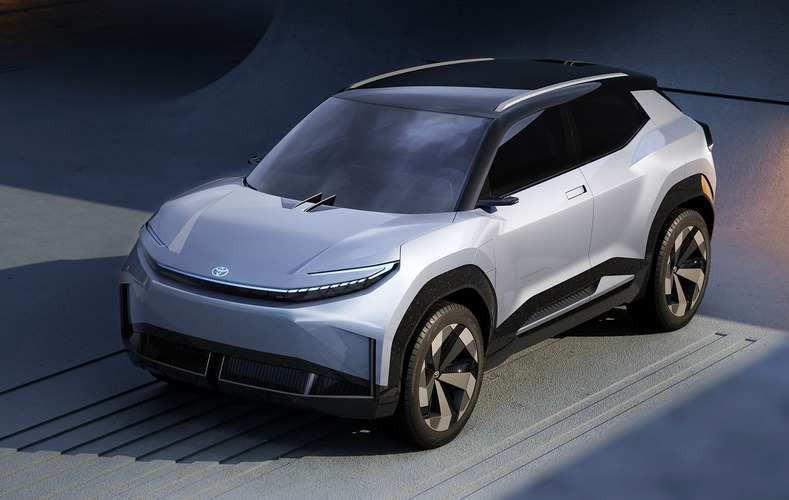 मार्केट में एंट्री करते ही छा जाएगी टोयोटा की पहली इलेक्ट्रिक SUV! 550 km का मिलेगा रेंज; जानिए कब होगी लॉन्च