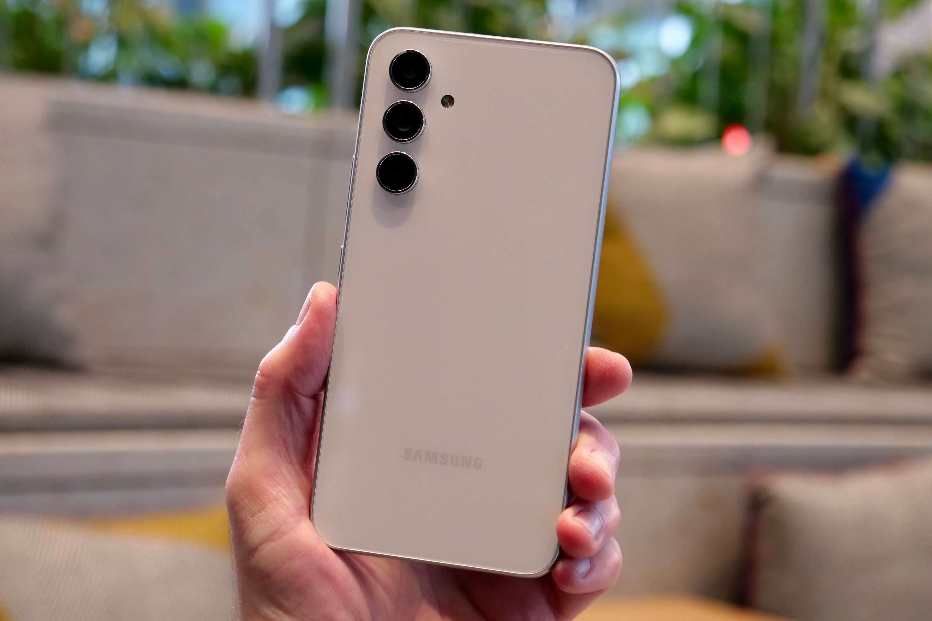  Samsung Galaxy A Series के शानदार स्मार्टफोन मिल रहे हैं बहुत सस्ते, जानिए इनके बारे में