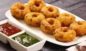 सुबह की शुरुआत स्वादिष्ट और चटपटे नाश्ते के साथ करना किसे पसंद नहीं होता। हालांकि कई बार लोग रोज एक जैसा नाश्ता करके थक जाते हैं।