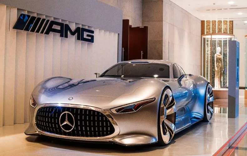 Mercedes-Benz ने पेश की AMG Vision Gran Turismo सुपर कार, पलक झपकते ही हो जाएगी छू-मंतर!