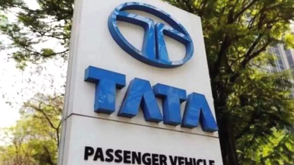Tata Motors को EV की बिक्री में बढ़त की उम्मीद, Passenger Vehicle Sales के आंकड़े कर सकते हैं निराश