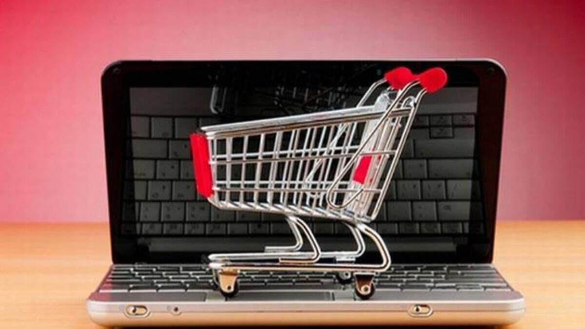 Flipkart और Amazon से भी ज्यादा से बंपर डिस्काउंट यहां, शुरू हुई Mega Republic Day Sale, मिल रही 70% तक छूट!