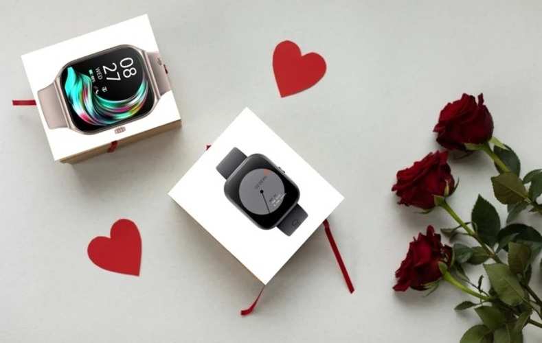 Valentine Gift Ideas: वैलेंटाइन डे को बनाएं और भी खास, 5000 से कम बजट में पार्टनर को गिफ्ट करें धांसू स्मार्टवॉच!