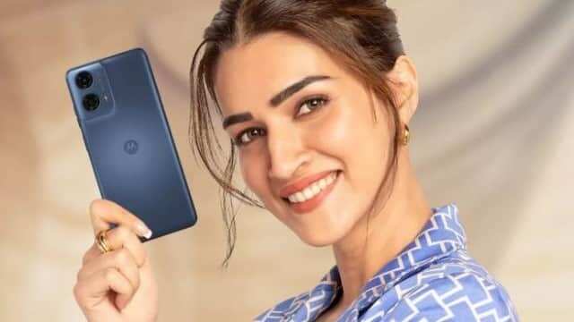 Motorola के बड़े धमाके के लिए हो जाइए तैयार, 30 जनवरी को आ रहा यह तगड़ा फोन, जानिए कीमत से लेकर फीचर्स!