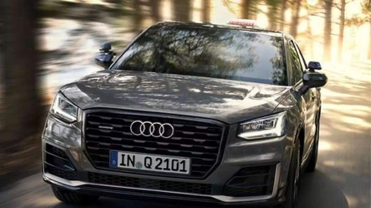 Luxury Car Sales: 2024 में 50000 पार कर सकता है लग्जरी कारों की बिक्री का आंकड़ा, लोगों में बढ़ रहा क्रेज