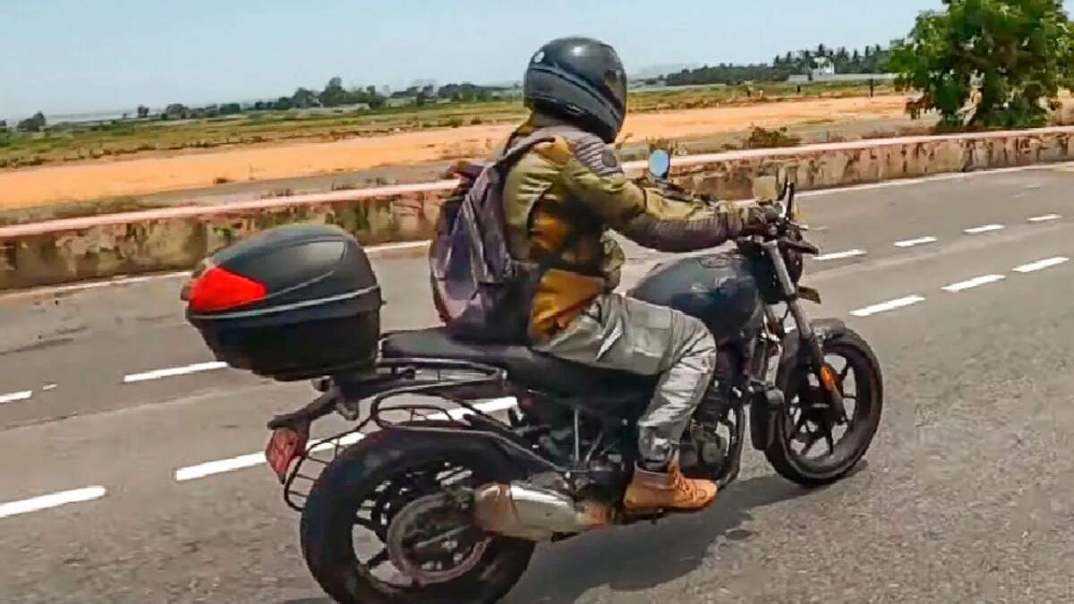 Royal Enfield Hunter 450 और Scram 650 टेस्टिंग के दौरान आई नजर, जानिए कब तक होंगी लॉन्च