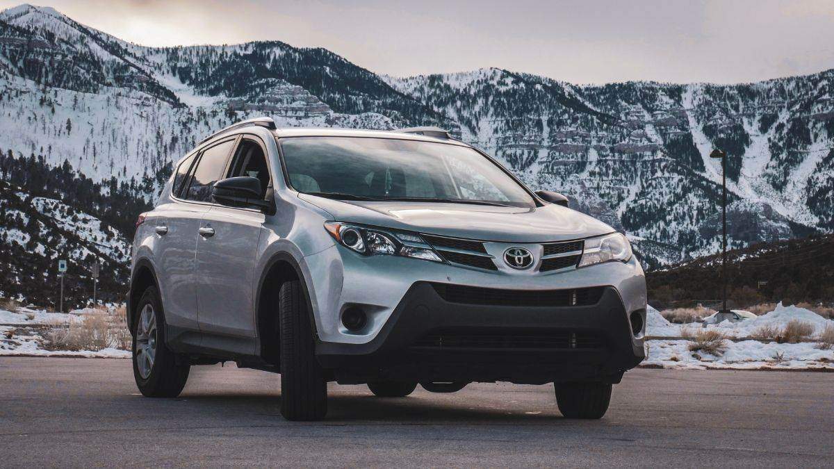 Toyota ने तोड़े बिक्री के पुराने रिकॉर्ड, फरवरी में ताबड़तोड़ सेल के दम पर हुई 61 प्रतिशत की बढ़ोतरी	