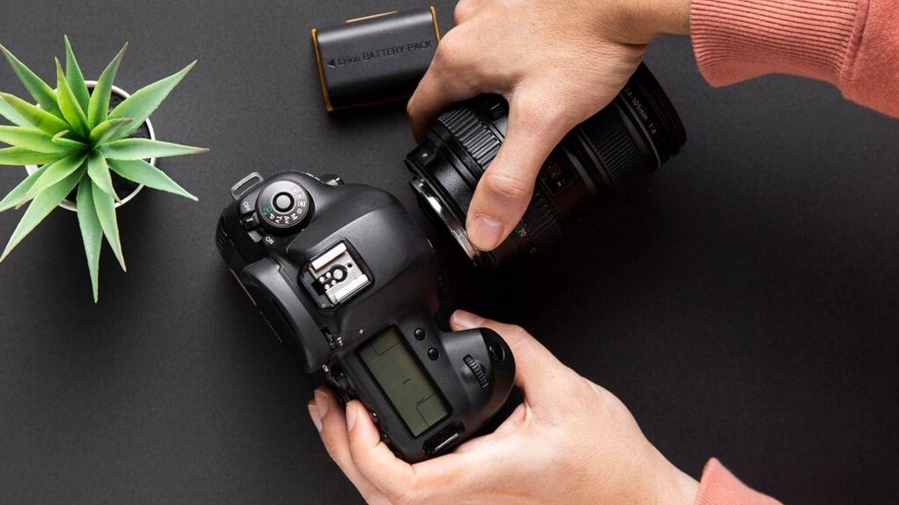  कौन-सा कैमरा है Best DSLR या Mirrorless Camera? इन दोनों में क्या हैं अंतर?  जाने यहां