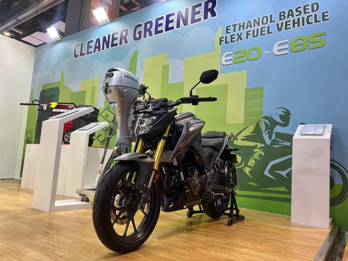 Auto Expo में होंडा ने भारत में पेश की अपनी पहली फ्लेक्स फ्यूल बाइक, इस देश में 70 लाख लोगों को आई पसंद
