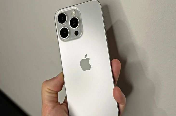 Apple ने iPhone 16 Pro में हीटिंग से निपटने के लिए बनाया अब तक का सबसे धांसू प्लान, इस खास चीज का होगा इस्तेमाल!