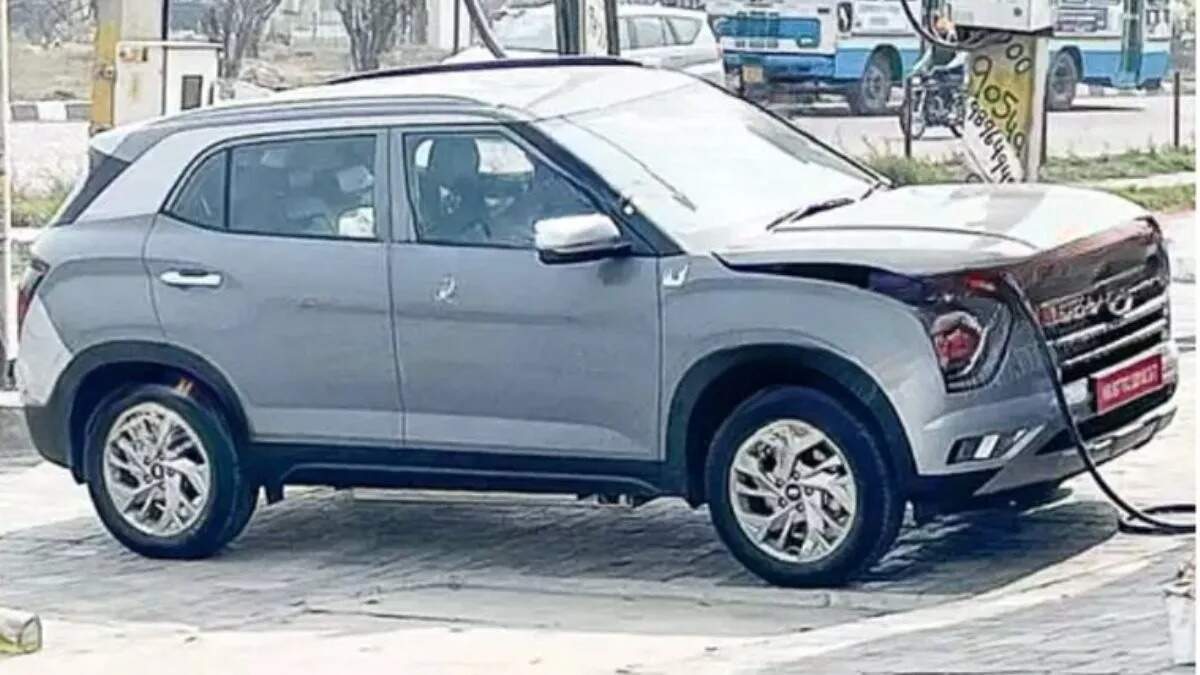 Hyundai Creta EV की परीक्षण के दौरान दिखी झलक, SUV सेगमेंट में जल्द हो सकती है एंट्री!