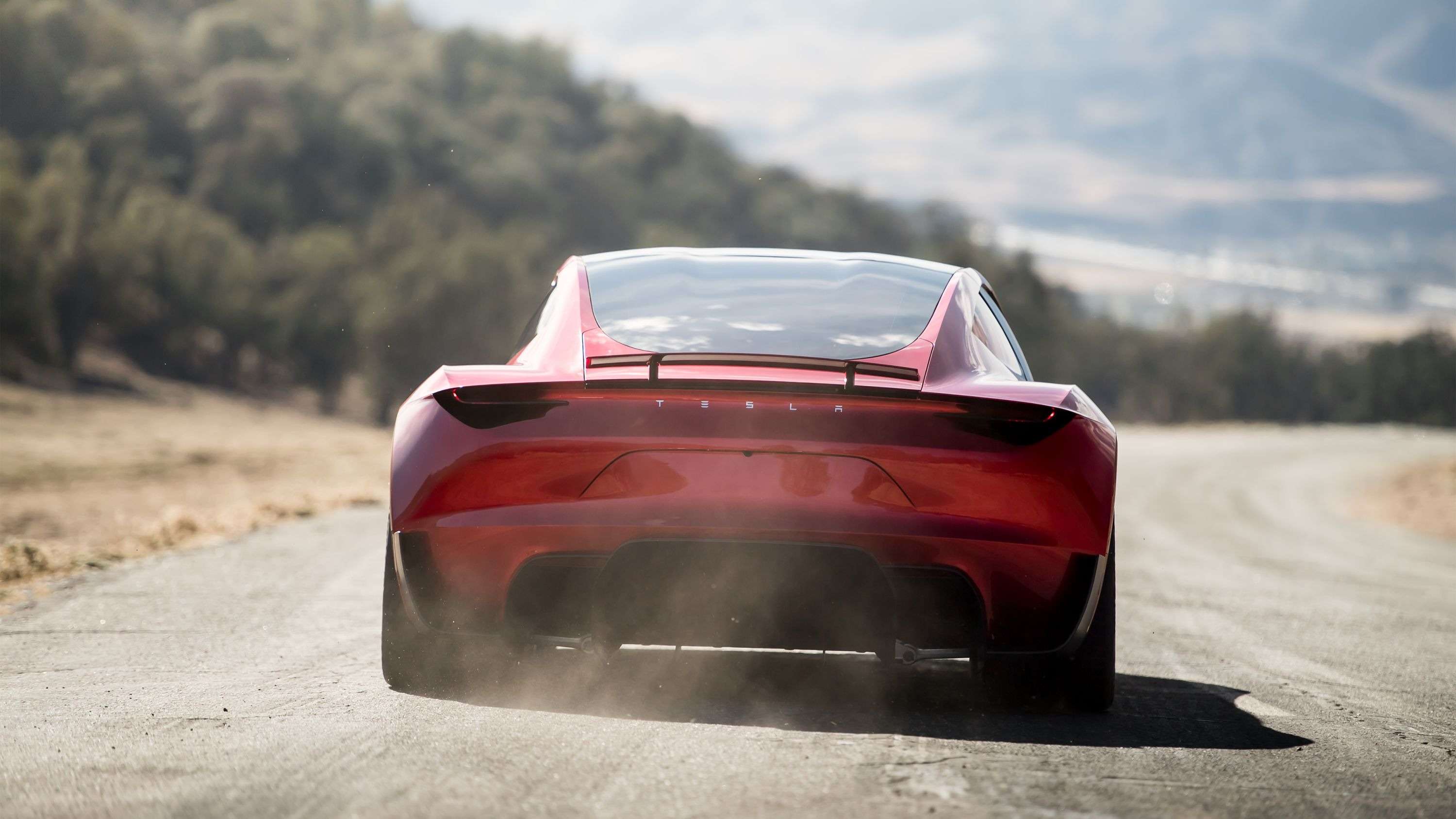 Elon Musk की Tesla ला रही है सुपरफास्ट Roadster EV, एक सेकेंड में पकड़ेगी 0-60 KMPH की रफ्तार