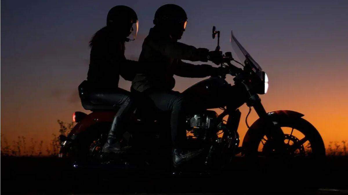 Bike Rental Tips: छुट्टियों का मजा नहीं करना है किरकिरा तो इन 3 चीजों का रखें ख्याल, कर पाएंगे बेहतर राइडिंग