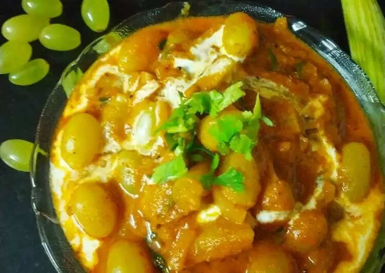 Angur Ki Sabji Recipe in Hindi: खास खाने की क्रेविंग हो तो बनाएं 'अंगूर की सब्जी', ये है आसान तरीका