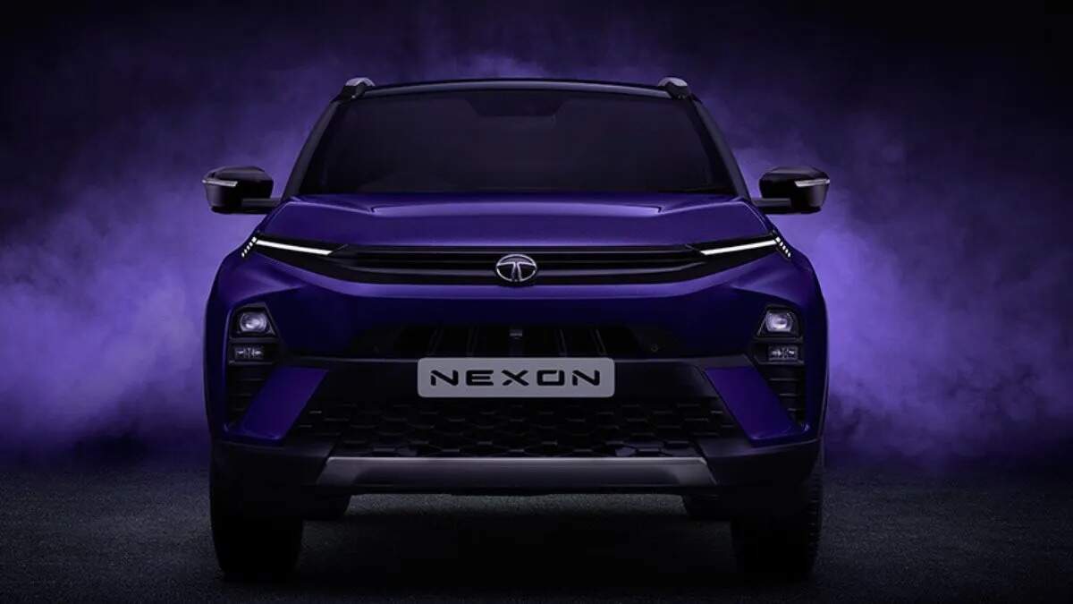 Tata Nexon: टाटा मोटर्स ने पेश किए नेक्सन के 5 नए एएमटी वेरिएंट, जानिए कीमत और खासियत